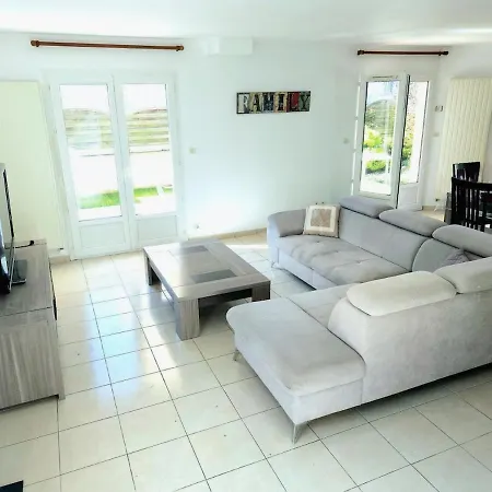 Hébergement de vacances Maison Familiale&confortable Proche *