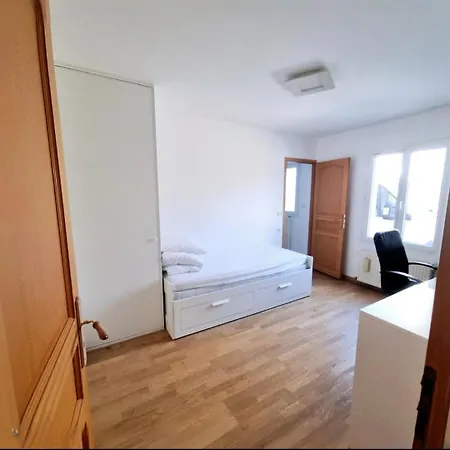Holiday home Maison Familiale & Confortable Proche *
