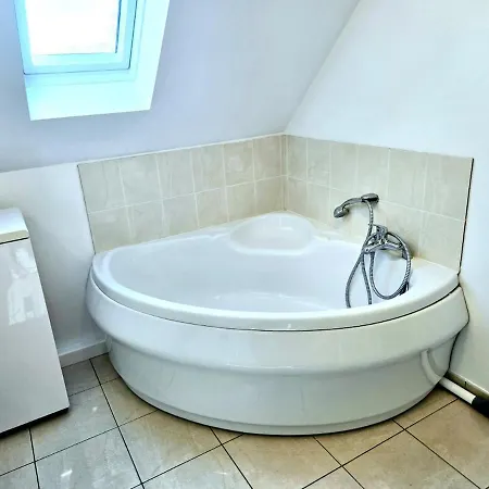 Maison Familiale & Confortable Proche