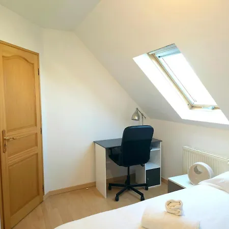 Maison Familiale & Confortable Proche بيت للعطل لوك-سور-مير